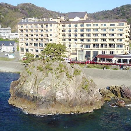 Yura Onsen Yaotome Hotell Tsuruoka Exteriör bild