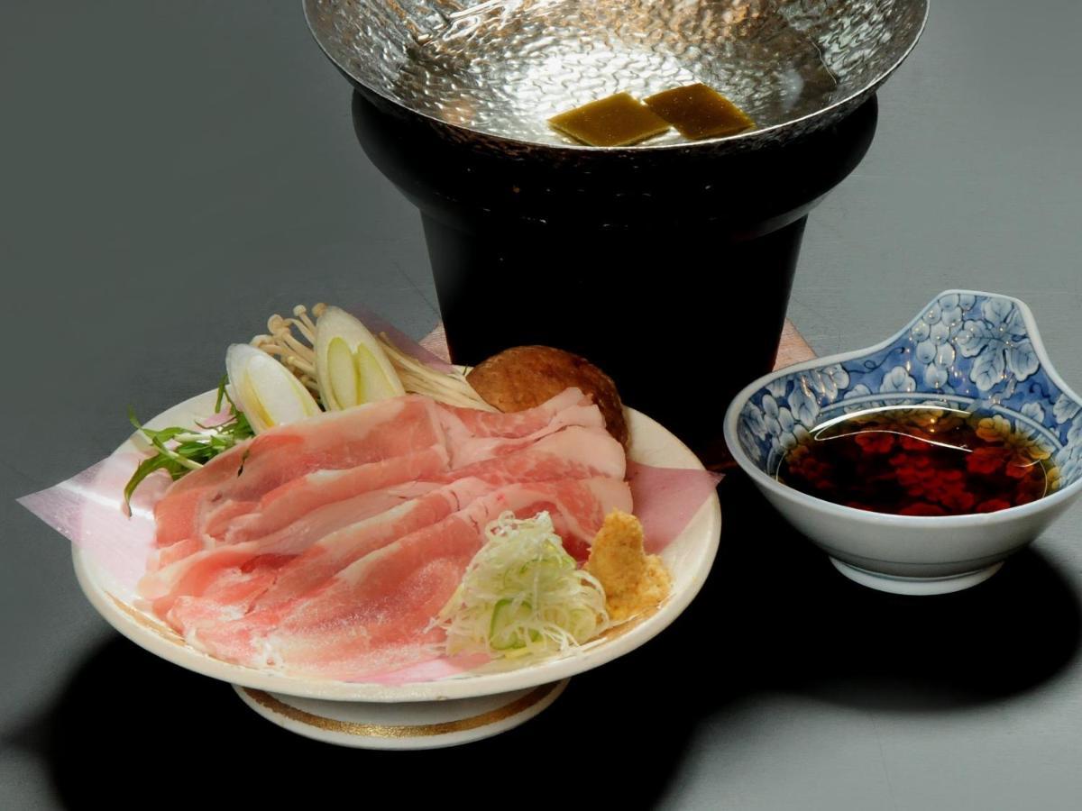 Yura Onsen Yaotome Hotell Tsuruoka Exteriör bild